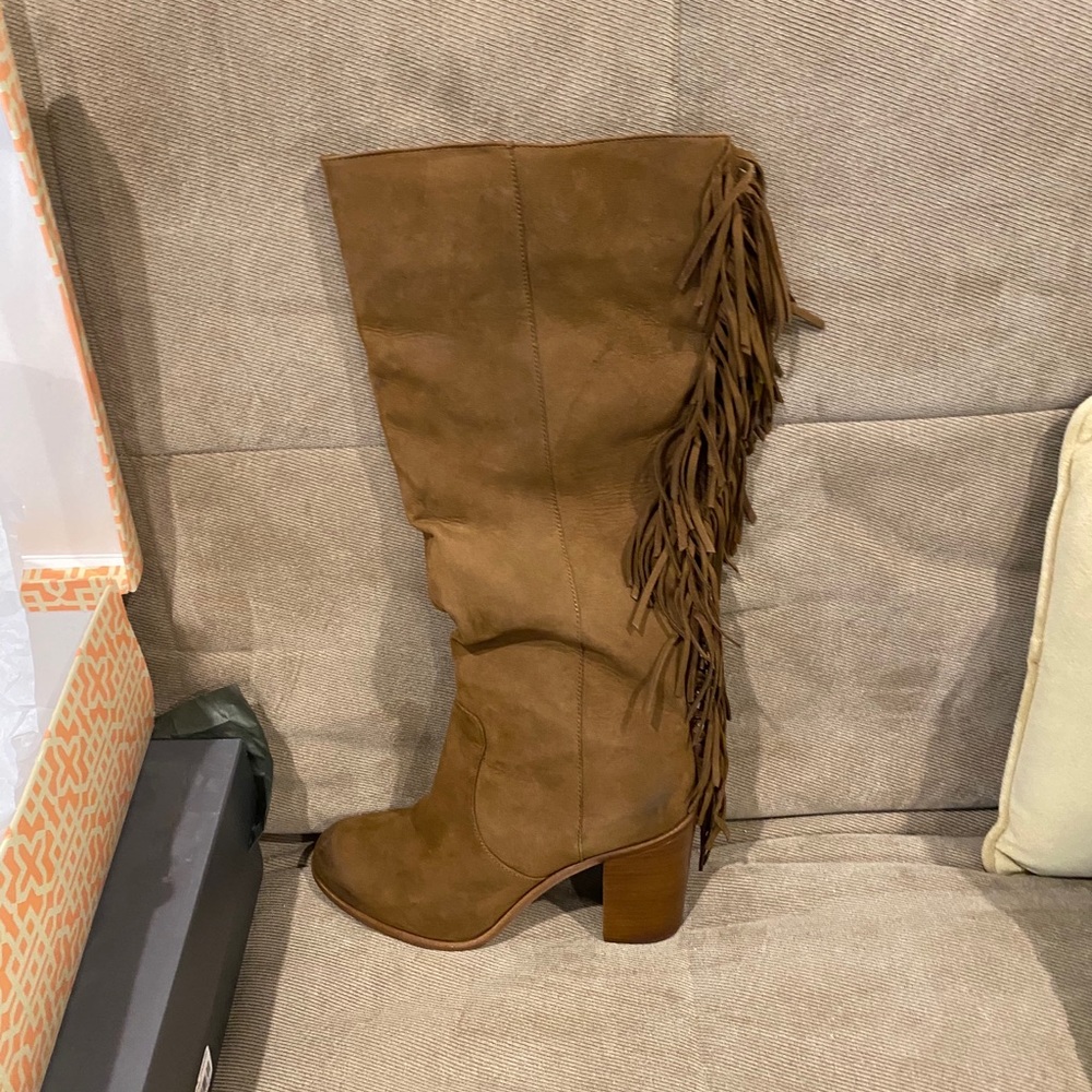 Women’s Suede Boots